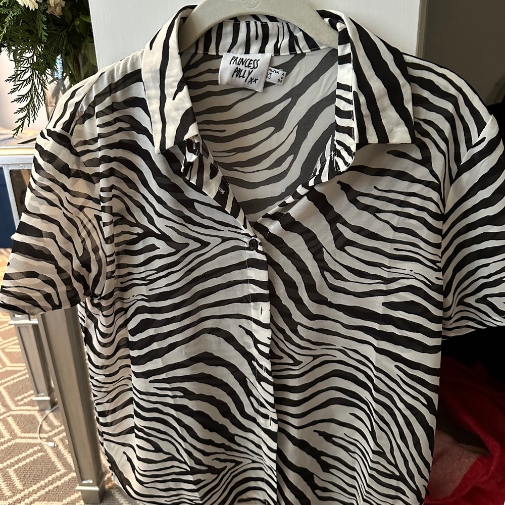 Princess Polly shirt